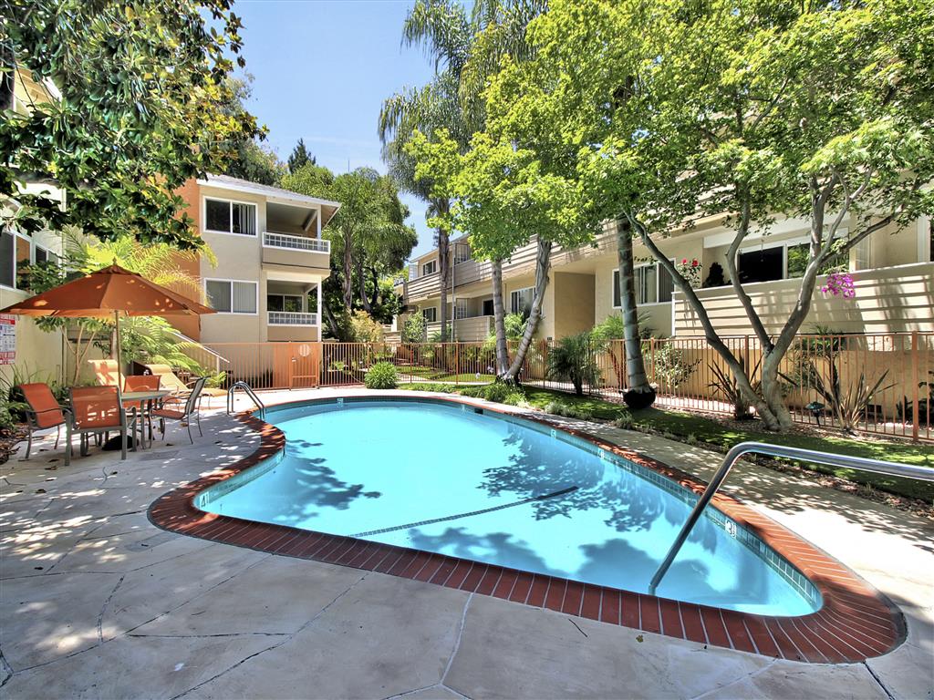 Laurel Grove Apartments photo 3
